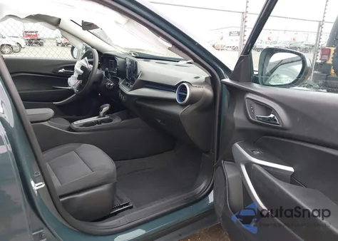 2025 Chevrolet Trax Fwd Ls z USA, uszkodzony, nr VIN KL77LFEPXSC304210